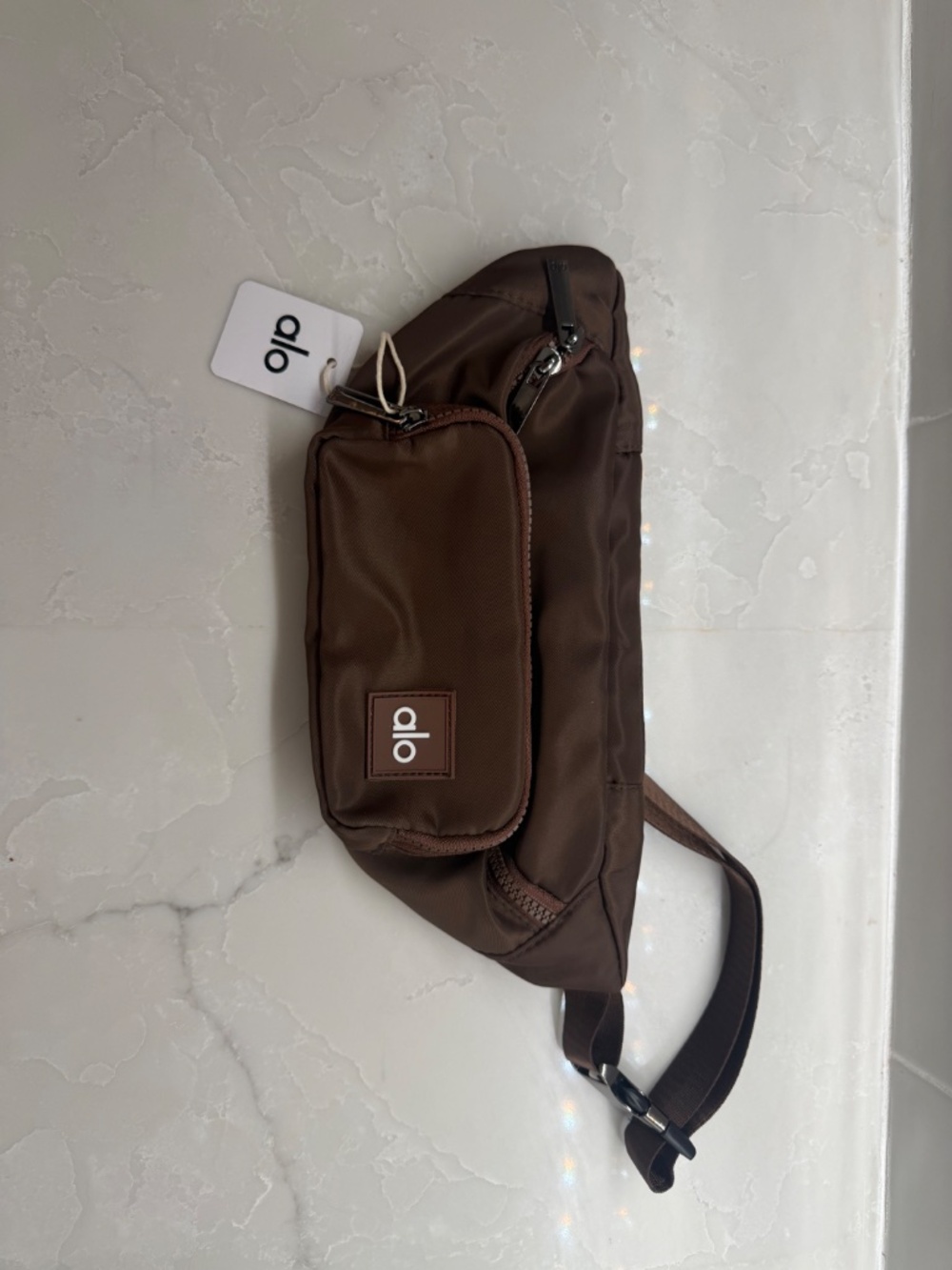 ALO Yoga Fanny Pack Brown - 3 Pockets - Picture 4 of 4